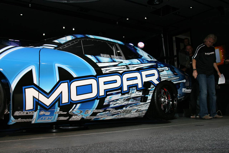 Illustration for article titled 2009 Mopar Drift Dodge Challenger Slides Into SEMA